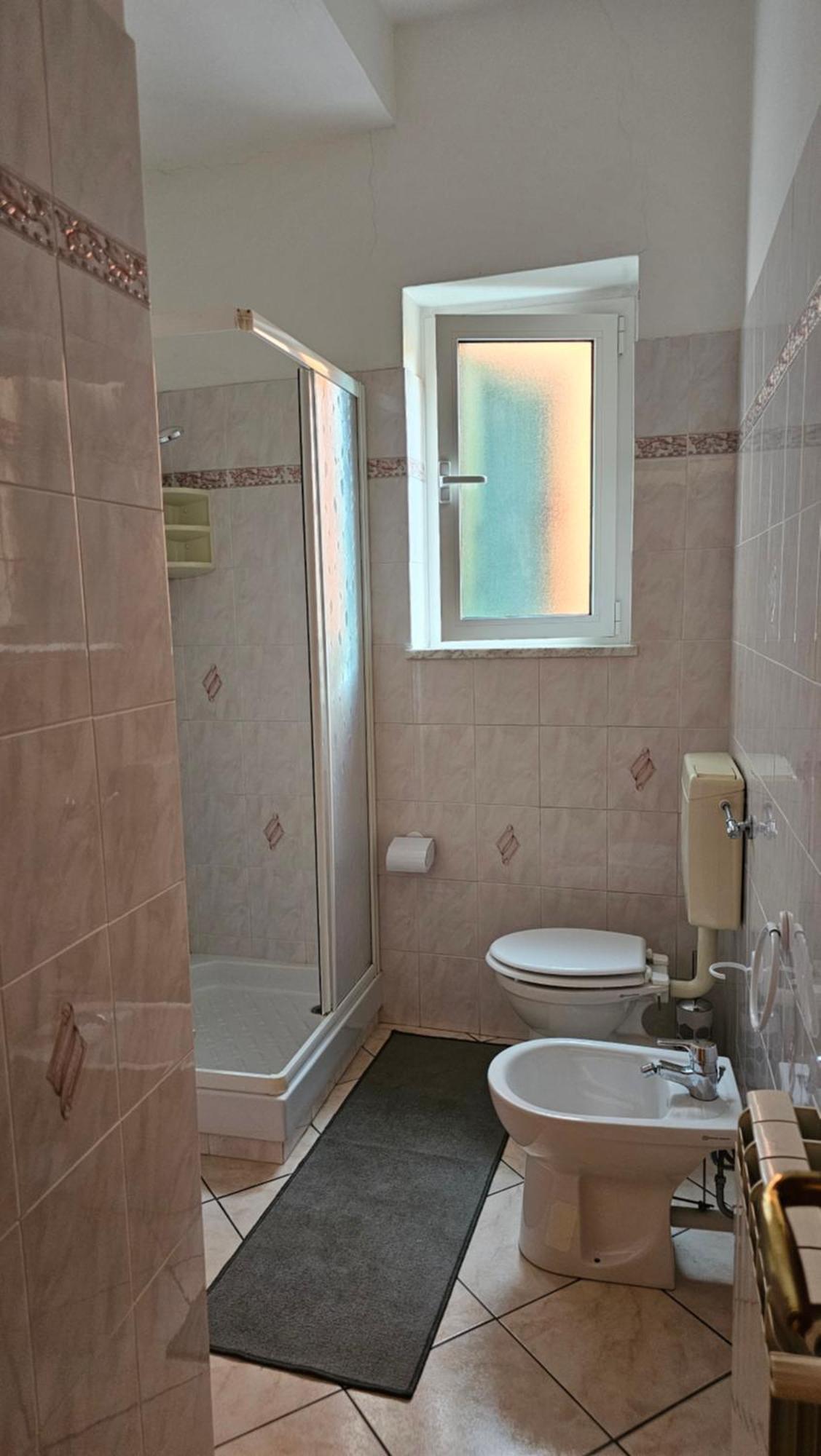 Casa Atena, Spaziosa, Romantica Con Idromassaggio Privato Varazze Bagian luar foto
